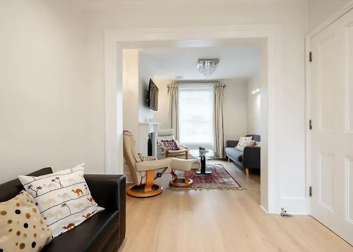 Luxury 3Brs House In The Heart Of Victoria